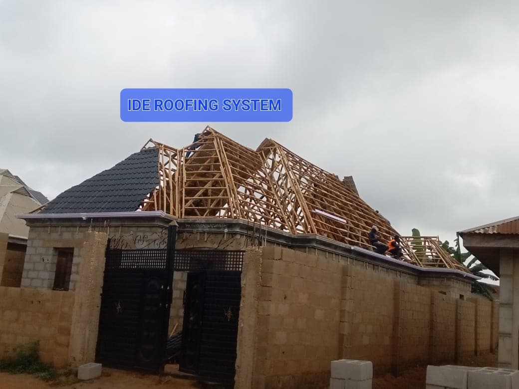 Aluminium steptiles by Ide for a 3-bedroom bungalow roofing