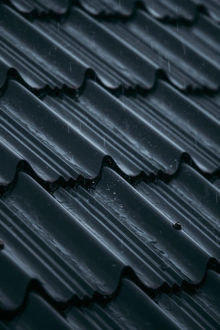 Aluminium roofing, tile, nature, rain